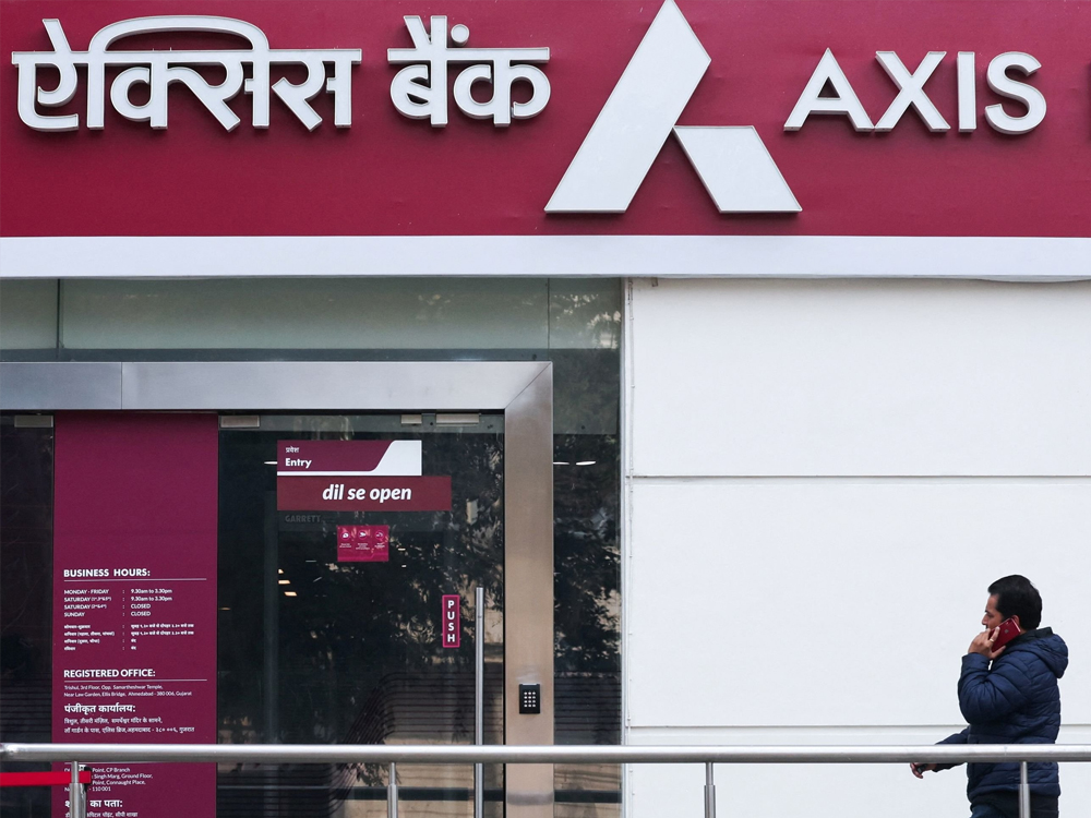 Axis bank on Sohna Road
